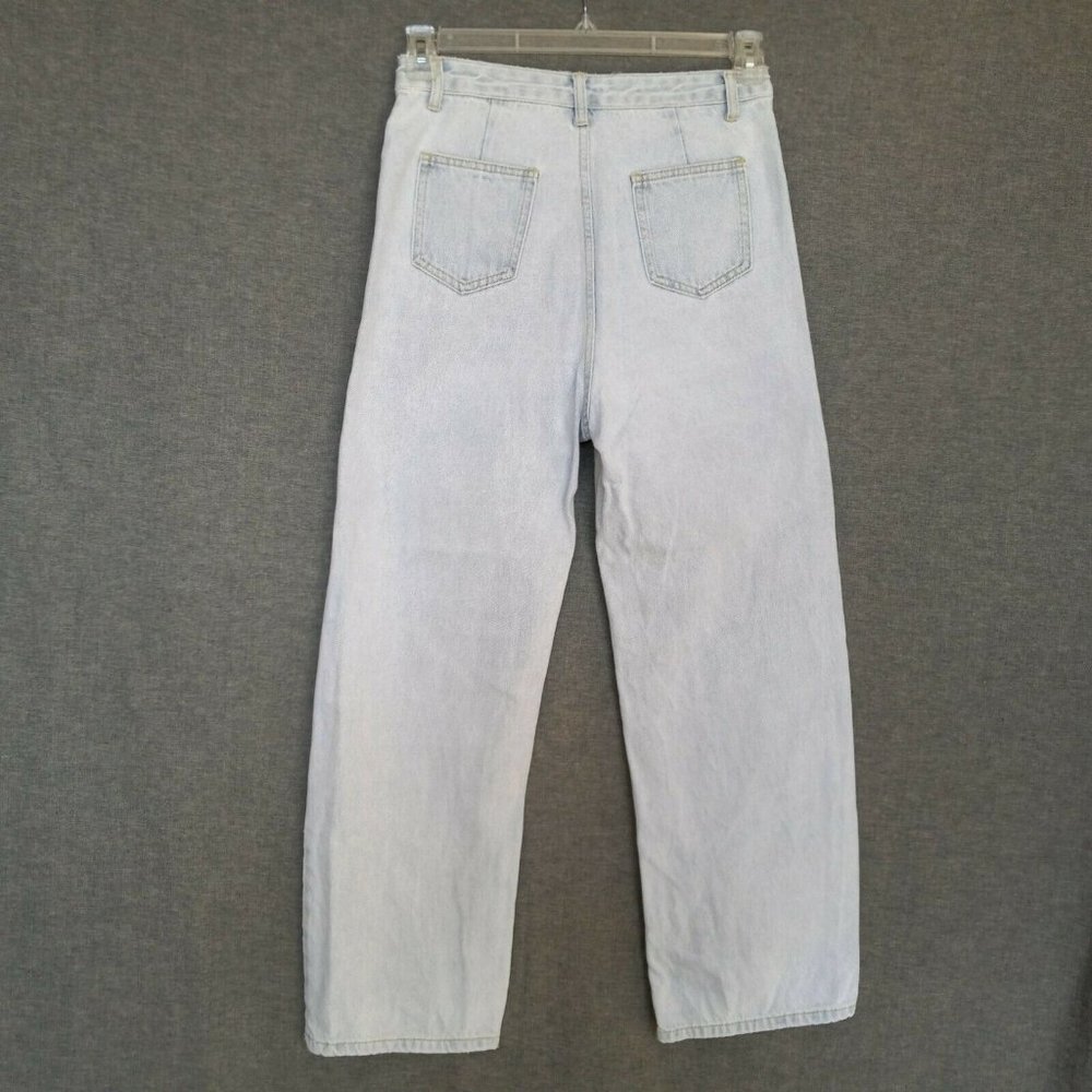 Rumia High Rise Relaxed Straight Cropped Jeans  Light Wash